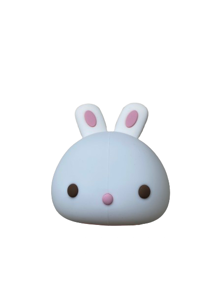 Veilleuse lapin pour enfant dans une chambre de bébé